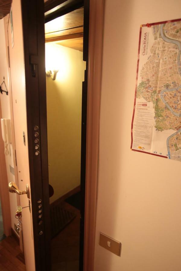 Apartamento Un Tetto Al Pantheon Roma Exterior foto